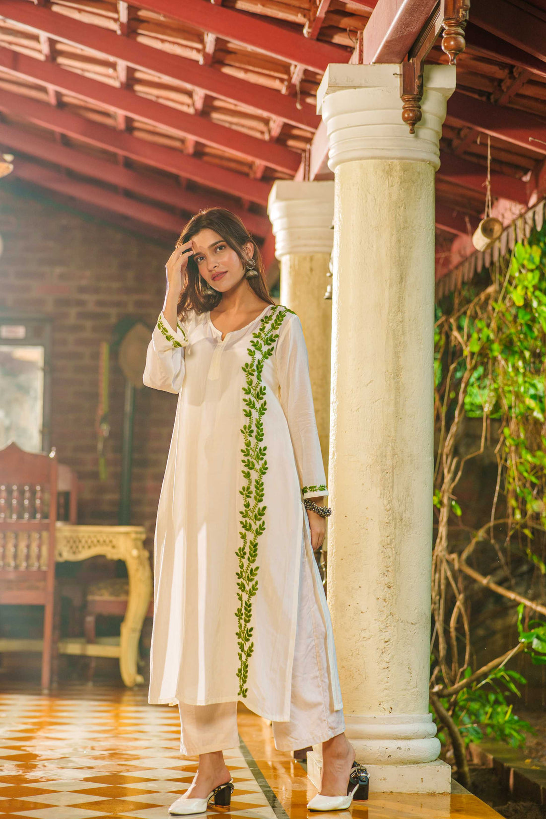 Leaf Whisper Chikankari Kurta